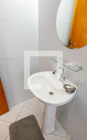 Casa à venda com 170m², 3 quartos e 2 vagas Casa à venda com 170m², 3 quartos e 2 vagasBanheiro da Suíte 2