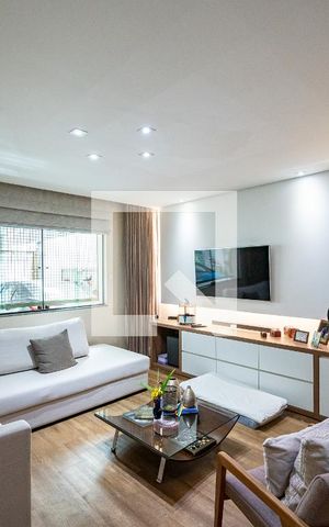 Casa à venda com 170m², 3 quartos e 2 vagas Casa à venda com 170m², 3 quartos e 2 vagasSala