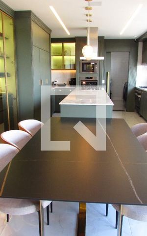 Apartamento à venda com 252m², 4 quartos e 4 vagasCozinha