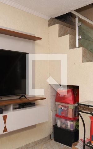 Casa à venda com 27m², 3 quartos e sem vagaSala