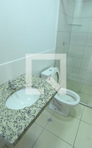 Apartamento para alugar com 54m², 2 quartos e 1 vaga Apartamento para alugar com 54m², 2 quartos e 1 vagaBanheiro