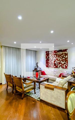Apartamento à venda com 241m², 4 quartos e 4 vagasSala