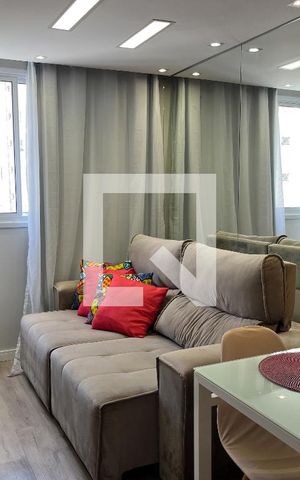 Apartamento à venda com 43m², 2 quartos e 1 vaga Apartamento à venda com 43m², 2 quartos e 1 vagaSala