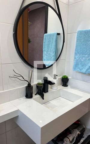 Apartamento à venda com 43m², 2 quartos e 1 vaga Apartamento à venda com 43m², 2 quartos e 1 vagaBanheiro