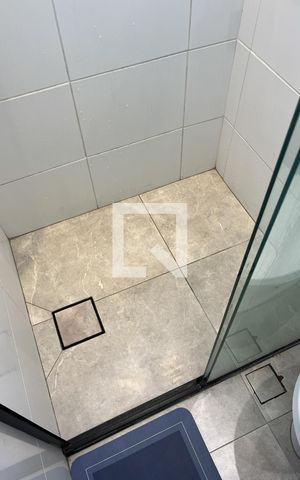Apartamento à venda com 43m², 2 quartos e 1 vaga Apartamento à venda com 43m², 2 quartos e 1 vagaBanheiro