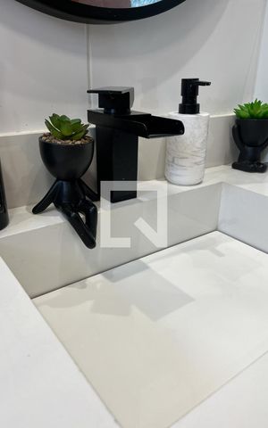 Apartamento à venda com 43m², 2 quartos e 1 vaga Apartamento à venda com 43m², 2 quartos e 1 vagaBanheiro