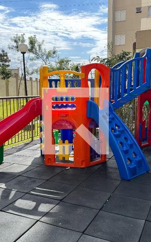 Apartamento à venda com 43m², 2 quartos e 1 vaga Apartamento à venda com 43m², 2 quartos e 1 vagaÁrea comum - Playground
