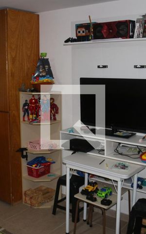 Casa à venda com 191m², 3 quartos e 3 vagasEscritório