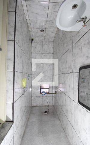 Casa à venda com 50m², 1 quarto e sem vagaBanheiro