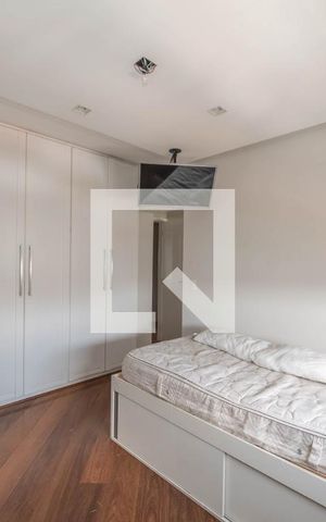 Apartamento à venda com 214m², 3 quartos e 3 vagas Apartamento à venda com 214m², 3 quartos e 3 vagasSuíte 2
