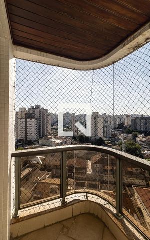 Apartamento à venda com 214m², 3 quartos e 3 vagas Apartamento à venda com 214m², 3 quartos e 3 vagasSuíte Master - Sacada
