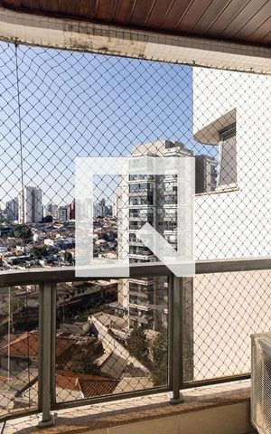 Apartamento à venda com 214m², 3 quartos e 3 vagas Apartamento à venda com 214m², 3 quartos e 3 vagasSuíte Master - Sacada
