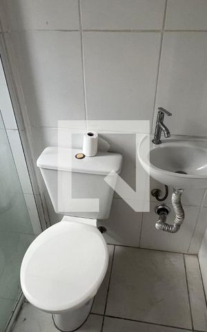 Studio para alugar com 33m², 1 quarto e sem vaga Studio para alugar com 33m², 1 quarto e sem vagaBanheiro