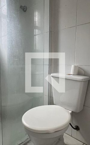 Studio para alugar com 33m², 1 quarto e sem vaga Studio para alugar com 33m², 1 quarto e sem vagaBanheiro
