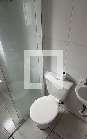 Studio para alugar com 33m², 1 quarto e sem vaga Studio para alugar com 33m², 1 quarto e sem vagaBanheiro