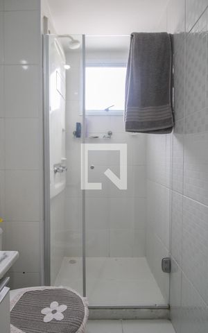 Apartamento à venda com 65m², 2 quartos e 1 vaga Apartamento à venda com 65m², 2 quartos e 1 vagaBanheiro