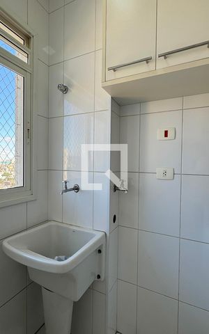 Apartamento à venda com 60m², 2 quartos e 1 vagaÁrea de Serviço