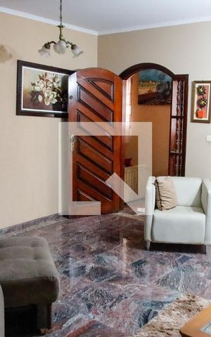 Casa à venda com 475m², 4 quartos e 8 vagas Casa à venda com 475m², 4 quartos e 8 vagassala