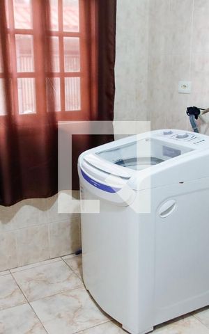 Casa à venda com 475m², 4 quartos e 8 vagas Casa à venda com 475m², 4 quartos e 8 vagasLavanderia