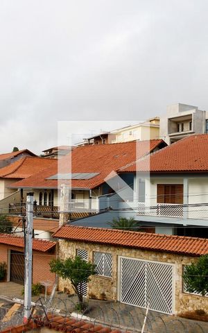 Casa à venda com 475m², 4 quartos e 8 vagas Casa à venda com 475m², 4 quartos e 8 vagasVista da Sacada
