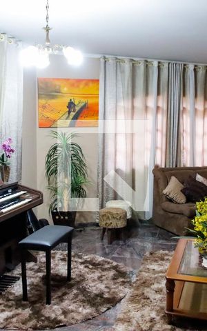 Casa à venda com 475m², 4 quartos e 8 vagas Casa à venda com 475m², 4 quartos e 8 vagassala