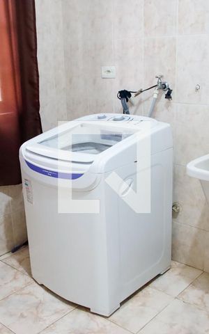 Casa à venda com 475m², 4 quartos e 8 vagas Casa à venda com 475m², 4 quartos e 8 vagasLavanderia