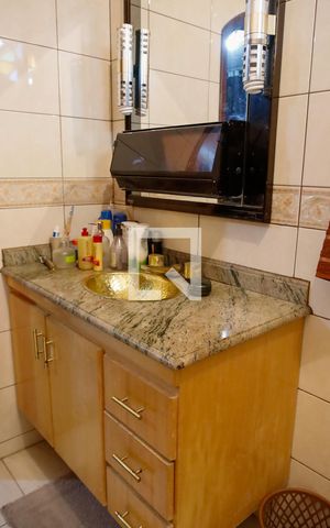 Casa à venda com 475m², 4 quartos e 8 vagas Casa à venda com 475m², 4 quartos e 8 vagasBanheiro