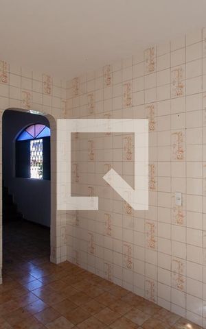 Casa à venda com 250m², 3 quartos e 4 vagas Casa à venda com 250m², 3 quartos e 4 vagasCozinha