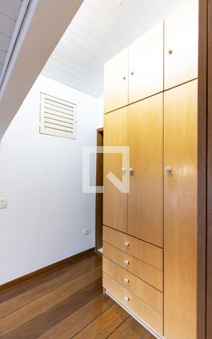 Casa à venda com 300m², 3 quartos e sem vaga Casa à venda com 300m², 3 quartos e sem vagaCloset do Quarto 2 - Suite