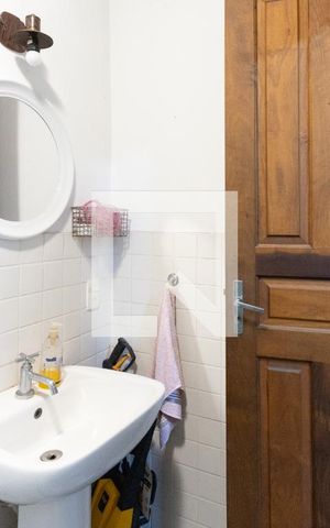 Casa à venda com 300m², 3 quartos e sem vaga Casa à venda com 300m², 3 quartos e sem vagaBanheiro da Área de Serviço