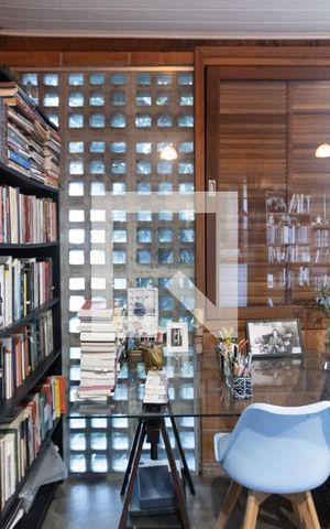 Casa à venda com 300m², 3 quartos e sem vaga Casa à venda com 300m², 3 quartos e sem vagaQuarto 3 - Suite