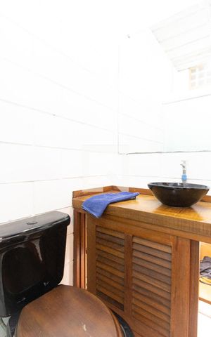 Casa à venda com 300m², 3 quartos e sem vaga Casa à venda com 300m², 3 quartos e sem vagaBanheiro do Quarto 3 - Suite