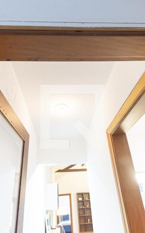 Casa à venda com 300m², 3 quartos e sem vaga Casa à venda com 300m², 3 quartos e sem vagaCorredor