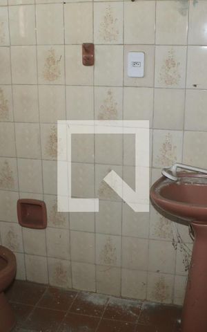 Casa para alugar com 60m², 2 quartos e sem vagaBanheiro