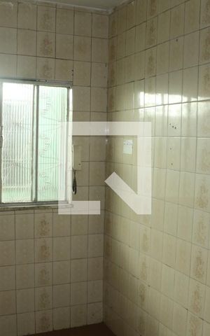 Casa para alugar com 60m², 2 quartos e sem vagaCozinha