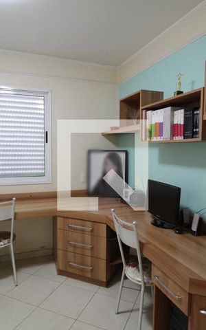 Casa para alugar com 370m², 5 quartos e 4 vagasEscritório