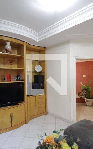 Casa para alugar com 370m², 5 quartos e 4 vagasSala de TV