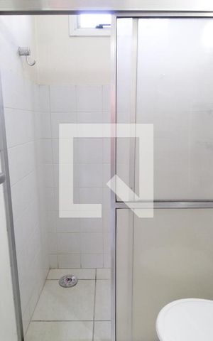 Casa para alugar com 370m², 5 quartos e 4 vagasBanheiro de serviço
