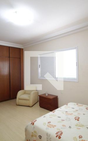 Casa para alugar com 370m², 5 quartos e 4 vagasQuarto 1