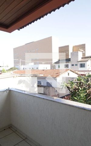 Casa para alugar com 370m², 5 quartos e 4 vagasVista do Quarto 2