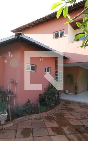 Casa para alugar com 370m², 5 quartos e 4 vagasQuintal