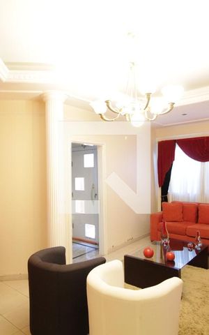Casa para alugar com 370m², 5 quartos e 4 vagasSala 1
