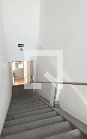 Studio para alugar com 35m², 1 quarto e sem vagaEscada