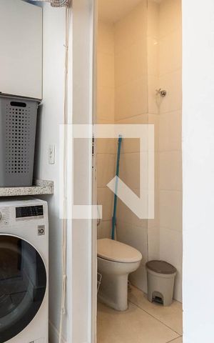 Apartamento à venda com 143m², 3 quartos e 1 vagaÁrea de Serviço
