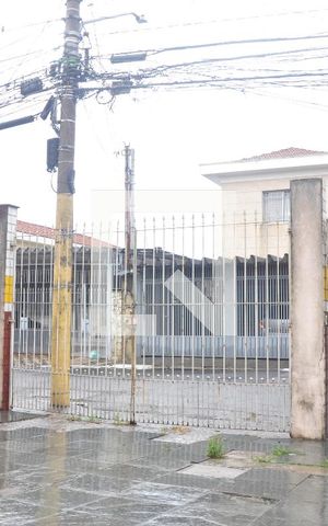 Casa à venda com 90m², 2 quartos e 1 vaga Casa à venda com 90m², 2 quartos e 1 vagaGaragem