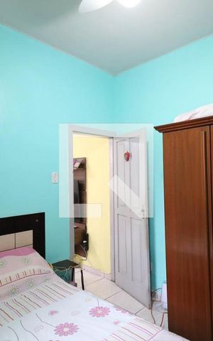 Casa à venda com 45m², 2 quartos e 1 vaga Casa à venda com 45m², 2 quartos e 1 vagaQuarto