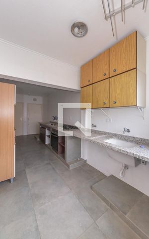Apartamento à venda com 84m², 3 quartos e 1 vaga Apartamento à venda com 84m², 3 quartos e 1 vagaLavanderia
