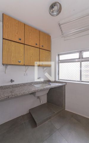 Apartamento à venda com 84m², 3 quartos e 1 vaga Apartamento à venda com 84m², 3 quartos e 1 vagaLavanderia