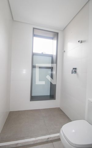 Apartamento à venda com 316m², 4 quartos e 4 vagas Apartamento à venda com 316m², 4 quartos e 4 vagasBanheiro