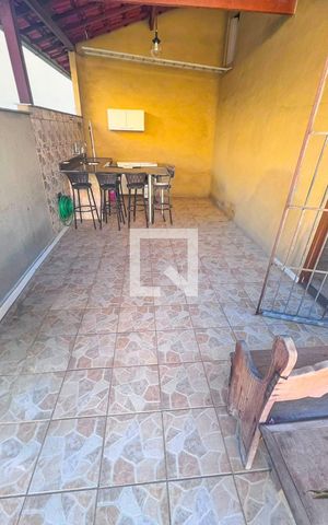 Casa à venda com 190m², 3 quartos e 2 vagas Casa à venda com 190m², 3 quartos e 2 vagasÁrea Externa
